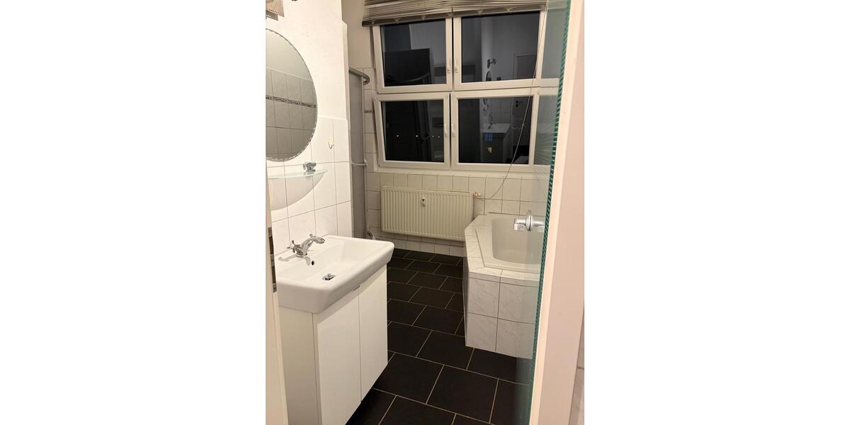 Etagenwohnung Offenbach am Main Bieberer Berg - 2 Zimmer, 90 m&sup2;, 1.300&euro; | Angebot:26690857