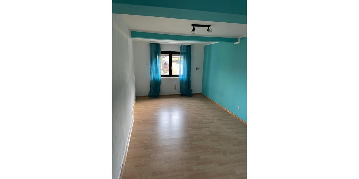 Einfamilienhaus Ortenberg - 7 Zimmer, 180 m&sup2;, 280.000&euro; | Angebot:25936656