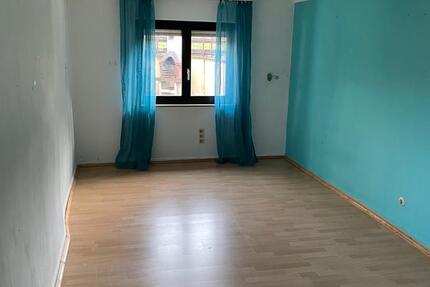 Haus Ortenberg - 7 Zimmer, 180 m&sup2;, 280.000&euro; | Angebot:25936656