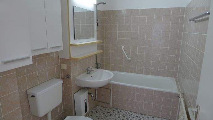 Etagenwohnung Steinbach - 2 Zimmer, 60 m&sup2;, 690&euro; | Angebot:26595230
