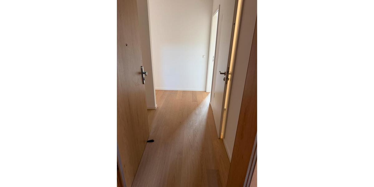 Etagenwohnung Frankfurt am Main Ostend - 2 Zimmer, 62 m&sup2;, 1.150&euro; | Angebot:25722897
