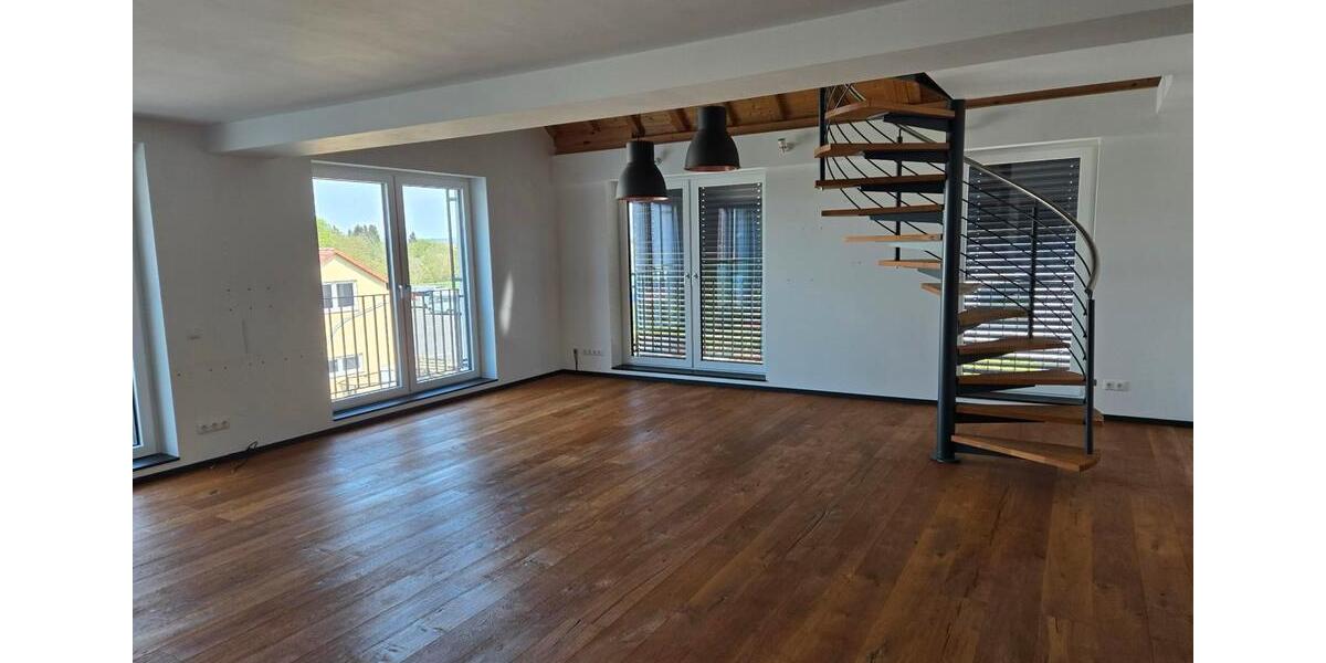 Dachgeschoßwohnung Seligenstadt - 4.5 Zimmer, 165 m&sup2;, 1.980&euro; | Angebot:27628523