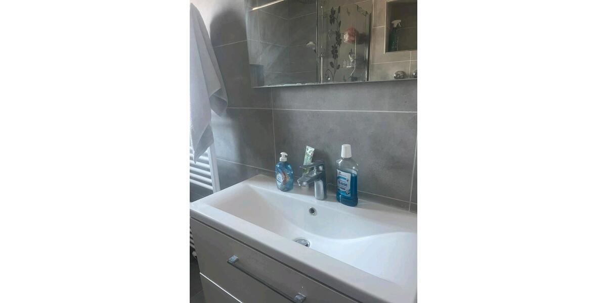 Etagenwohnung Bruchköbel - 3 Zimmer, 75 m&sup2;, 1.250&euro; | Angebot:27537884