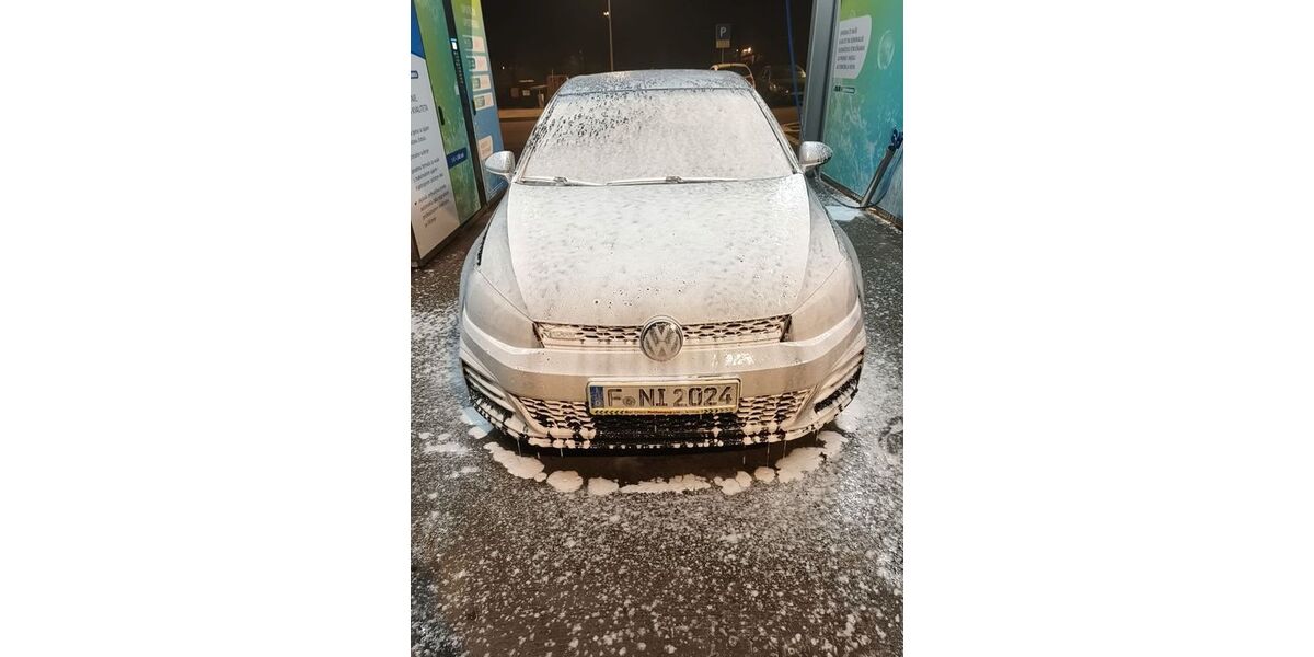 VW Golf 123.000 km 16.199 &euro; Frankfurt am Main 60389