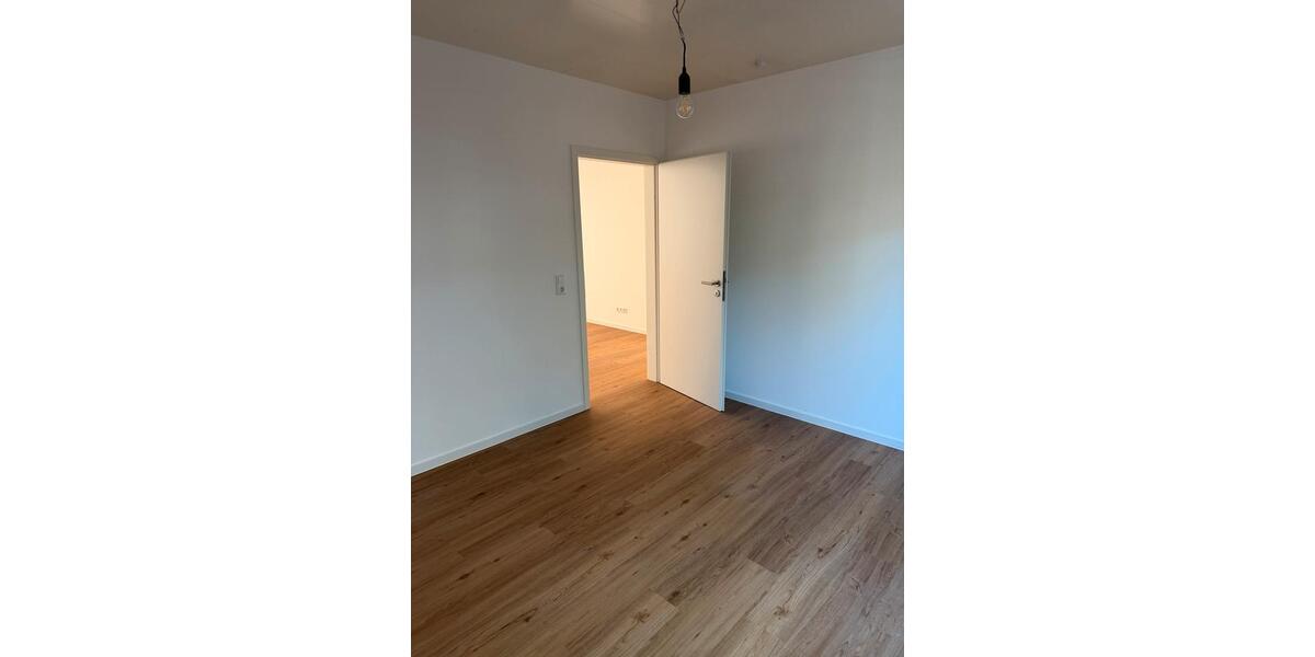 Bungalow Langen (Hessen) - 5 Zimmer, 120 m&sup2;, 2.200&euro; | Angebot:27620697