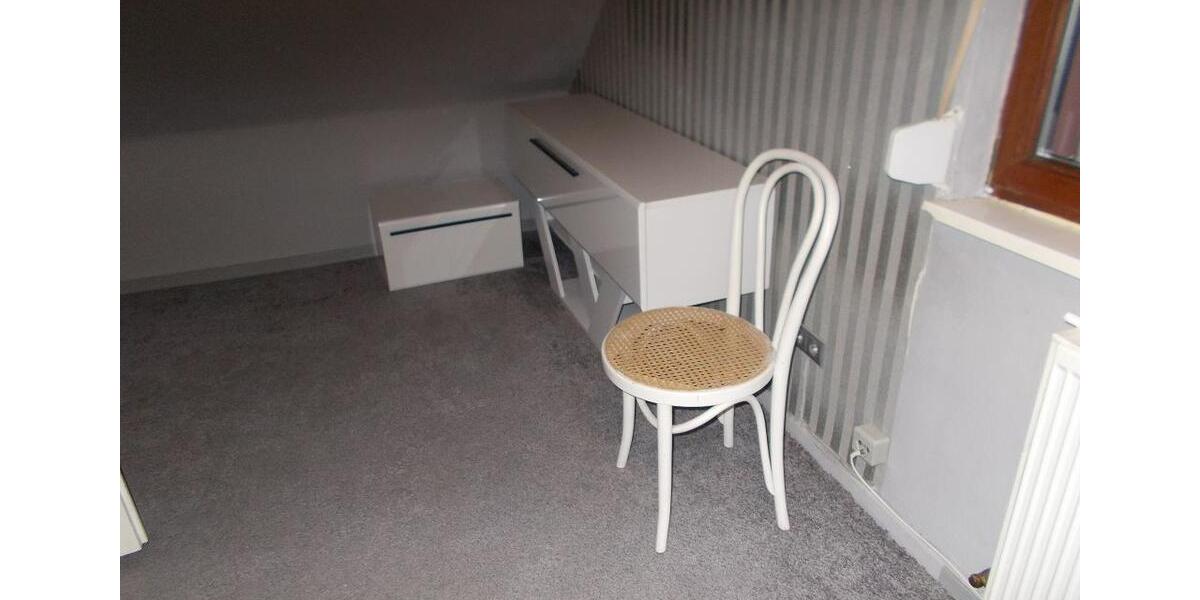 Dachgeschoßwohnung Langenselbold - 2 Zimmer, 40 m&sup2;, 440&euro; | Angebot:26138175