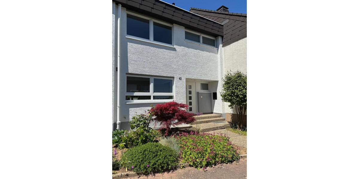 Reihenhaus Frankfurt am Main Bonames - 4.5 Zimmer, 138 m&sup2;, 2.000&euro; | Angebot:25429521