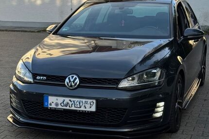 VW Golf 174.000 km 15.900 &euro; Frankfurt am Main 60488