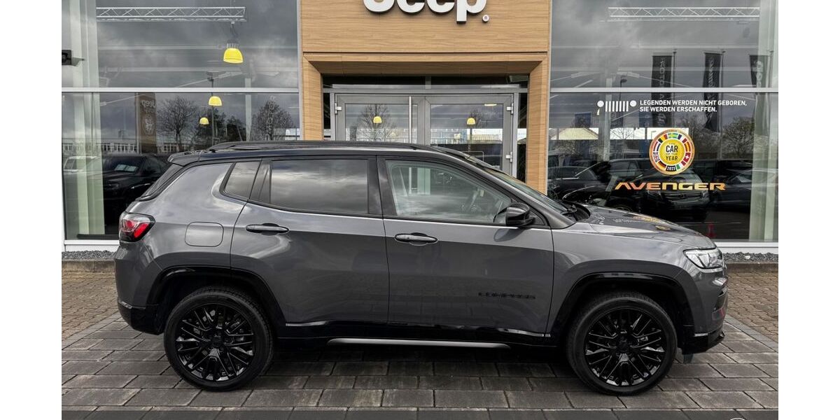 Jeep Compass 17.463 km 25.690 &euro; Aschaffenburg 63741