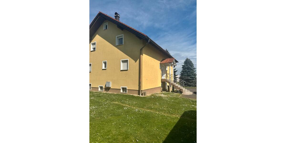 Einfamilienhaus Friedberg (Hessen) - 6 Zimmer, 250 m&sup2;, 400.000&euro; | Angebot:26052883