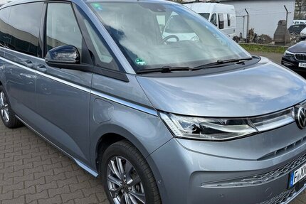 VW T7 Multivan Style eHybrid/Vollausst/Leder/Pano 79.988 km 41.999 &euro; Frankfurt 60386