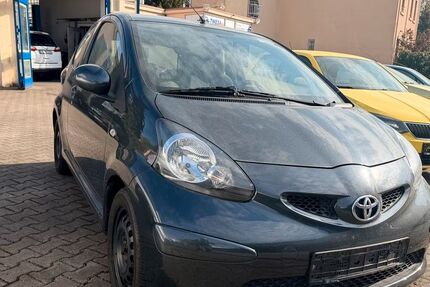 Toyota Aygo (X) 118.990 km 2.890 &euro; Rosbach 61191