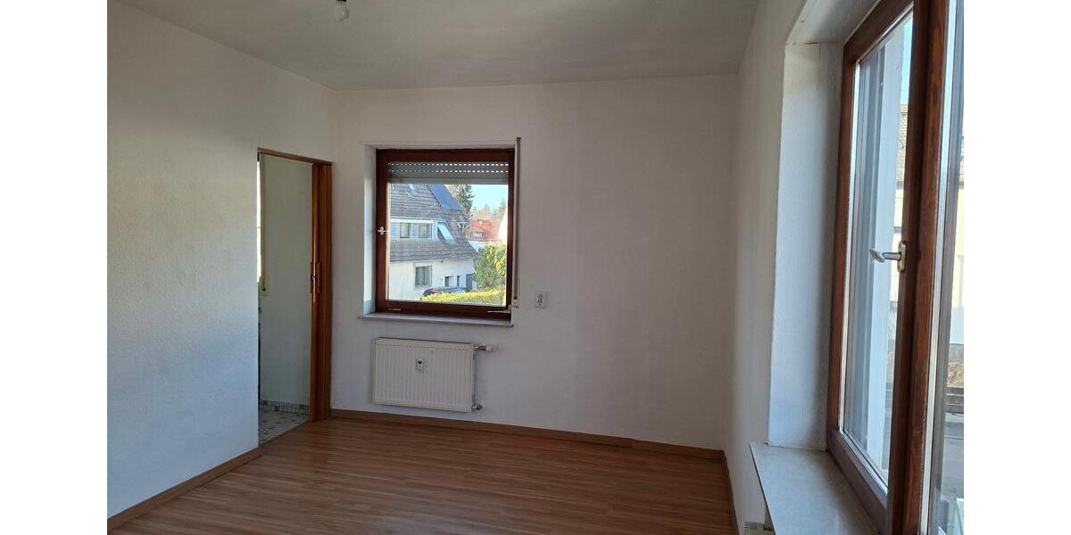 Etagenwohnung Haibach - 4 Zimmer, 96 m&sup2;, 890&euro; | Angebot:25311920