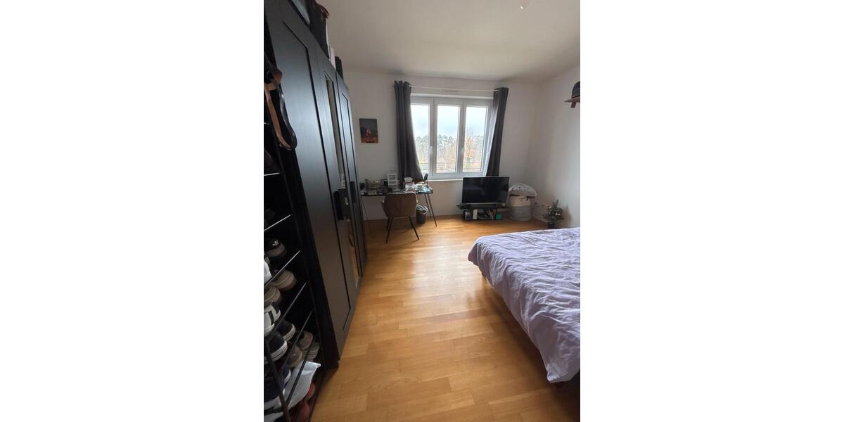 Etagenwohnung Frankfurt am Main Niederrad - 1 Zimmer, 50 m&sup2;, 700&euro; | Angebot:25893649