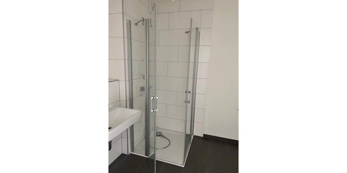 Etagenwohnung Frankfurt am Main Schwanheim - 4 Zimmer, 120 m&sup2;, 1.949&euro; | Angebot:25695790