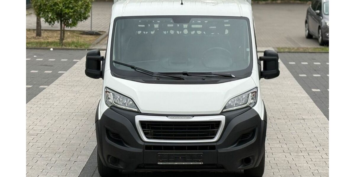 Peugeot Boxer 125.890 km 16.200 &euro; Offenbach am Main 63069