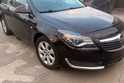 Opel Insignia 169.100 km 6.900 &euro; FRANKFURT 65933