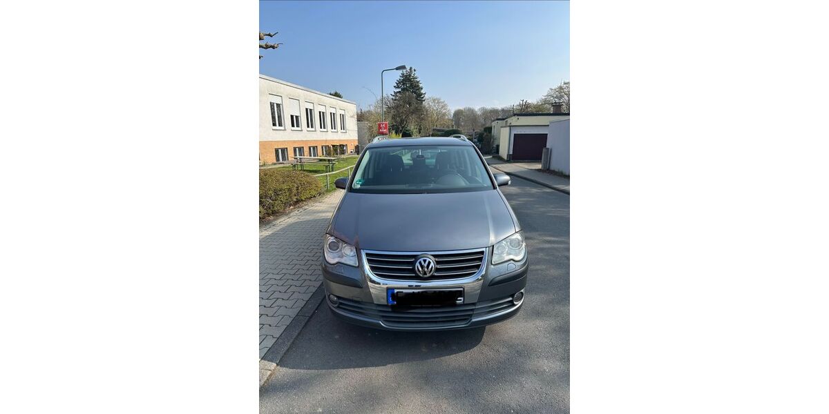 VW Touran 270.000 km 3.700 &euro; Frankfurt am main 60488