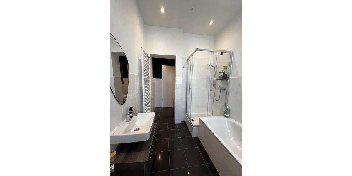 Etagenwohnung Frankfurt am Main Innenstadt - 3 Zimmer, 95 m&sup2;, 2.500&euro; | Angebot:25809532