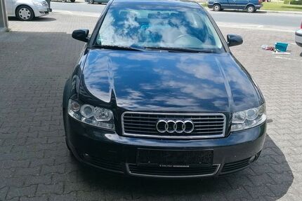 Audi A4 200.000 km 3.000 &euro; friedrichsdorf 61381