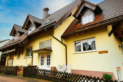 Haus Schöllkrippen - 8 Zimmer, 240 m&sup2;, 649.000&euro; | Angebot:25046444