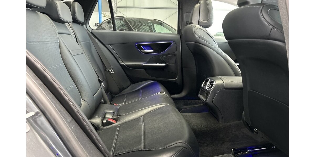 Mercedes-Benz C 200 T AVANTGARDE PANORAMA-STANDHEIZUNG-AHK-18´ 10.850 km 40.990 &euro; Groß-Umstadt 64823