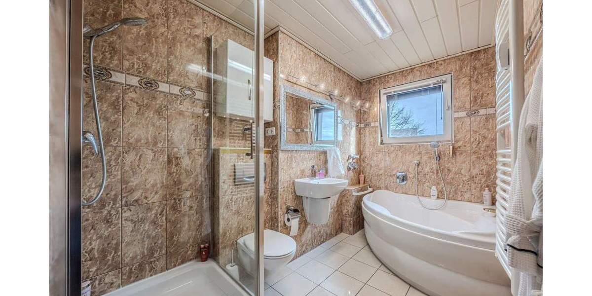 Etagenwohnung Aschaffenburg Schweinheim - 5 Zimmer, 116 m&sup2;, 399.500&euro; | Angebot:25690999