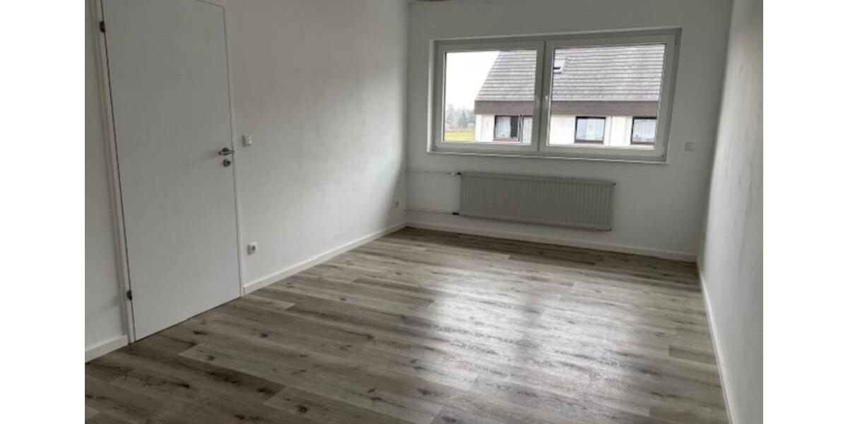 Reihenhaus Frankfurt am Main Bonames - 4.5 Zimmer, 138 m&sup2;, 2.000&euro; | Angebot:25429521