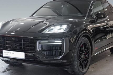 Porsche Cayenne 9.900 km 180.960 &euro; Frankfurt am Main 65936