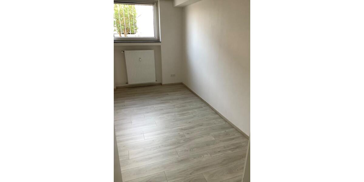 Etagenwohnung Eschborn - 3 Zimmer, 1.300&euro; | Angebot:23059520