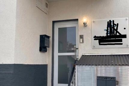 Haus Oberursel (Taunus) - 9 Zimmer, 220 m&sup2;, 2.650&euro; | Angebot:27618306