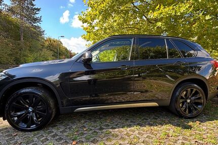 BMW X5 198.000 km 22.400 &euro; Offenbach 63071