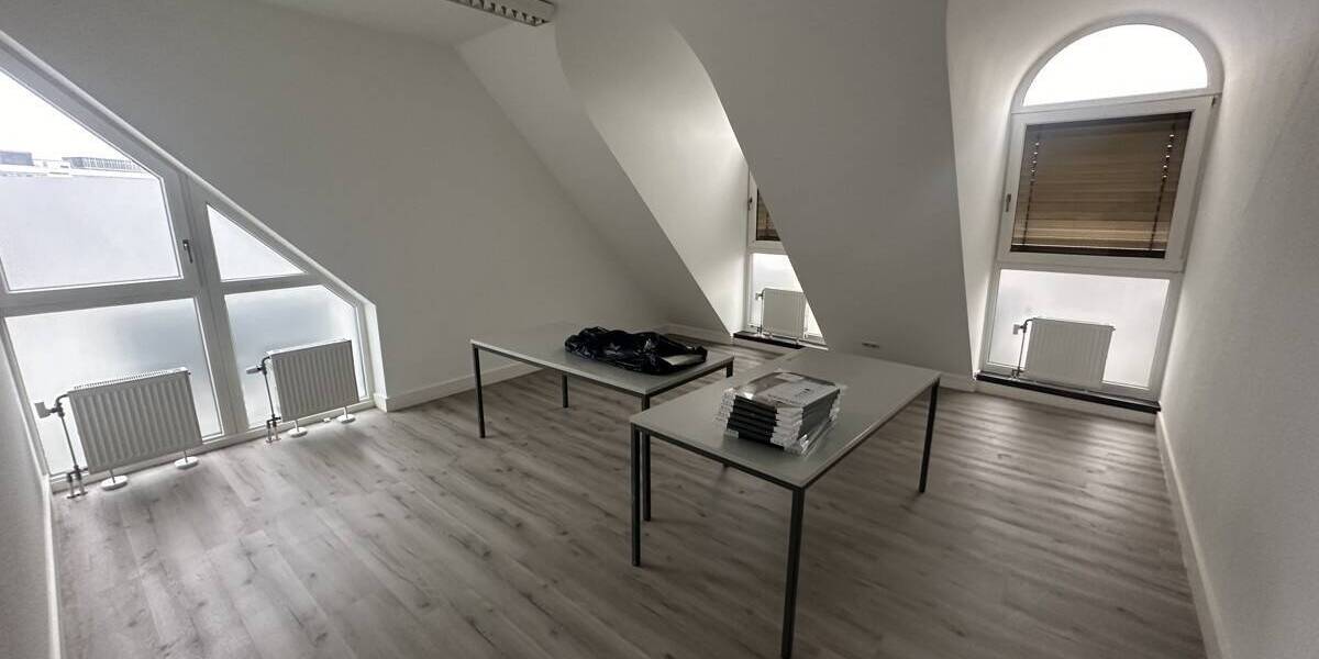 Gewerbeobjekt Hanau Innenstadt - 4 Zimmer, 128 m&sup2;, 1.550&euro; | Angebot:26627319