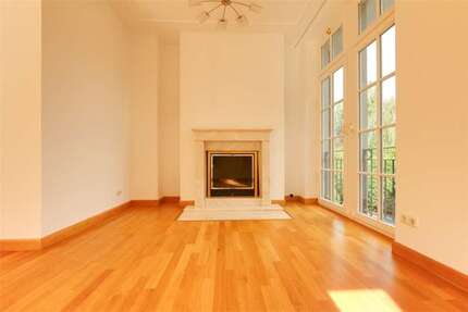 Haus Kronberg - 6 Zimmer, 235 m&sup2;, 4.950&euro; | Angebot:27638222