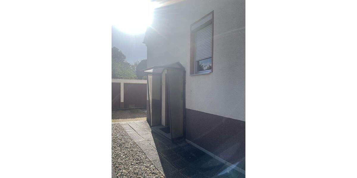 Doppelhaushälfte Frankfurt Harheim - 7 Zimmer, 170 m&sup2;, 600.000&euro; | Angebot:25820766