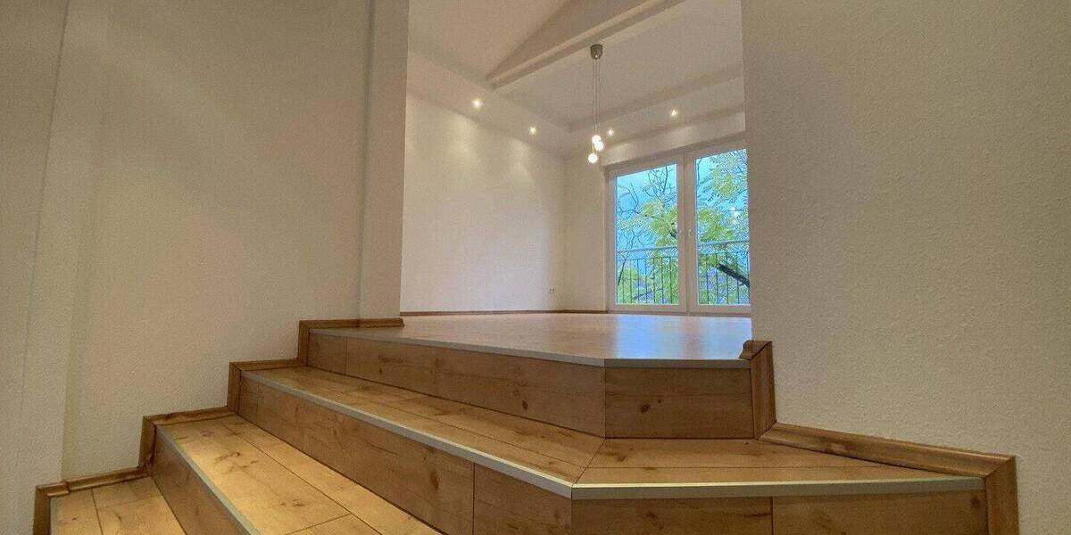 Etagenwohnung Frankfurt am Main Niederrad - 4 Zimmer, 133 m&sup2;, 2.000&euro; | Angebot:26819957