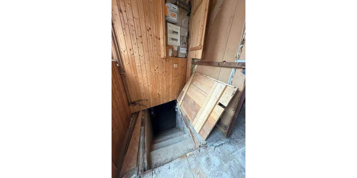 Einfamilienhaus Gelnhausen - 6 Zimmer, 125 m&sup2;, 115.000&euro; | Angebot:25685342