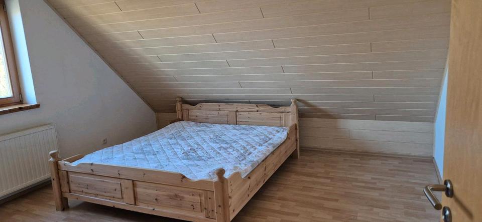 Dachgeschoßwohnung Alzenau - 3 Zimmer, 135 m&sup2;, 1.300&euro; | Angebot:25419244