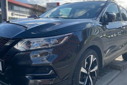 Nissan Qashqai 193.000 km 9.990 &euro; Frankfurt 60386
