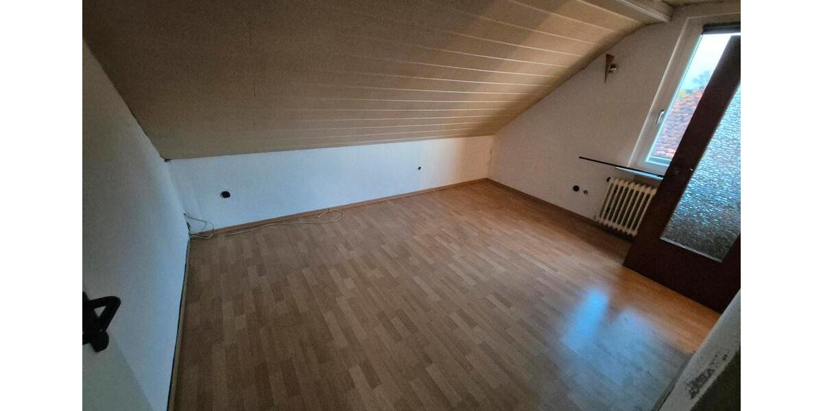 Dachgeschoßwohnung Offenbach am Main Bieber - 3 Zimmer, 79 m&sup2;, 1.300&euro; | Angebot:25814287