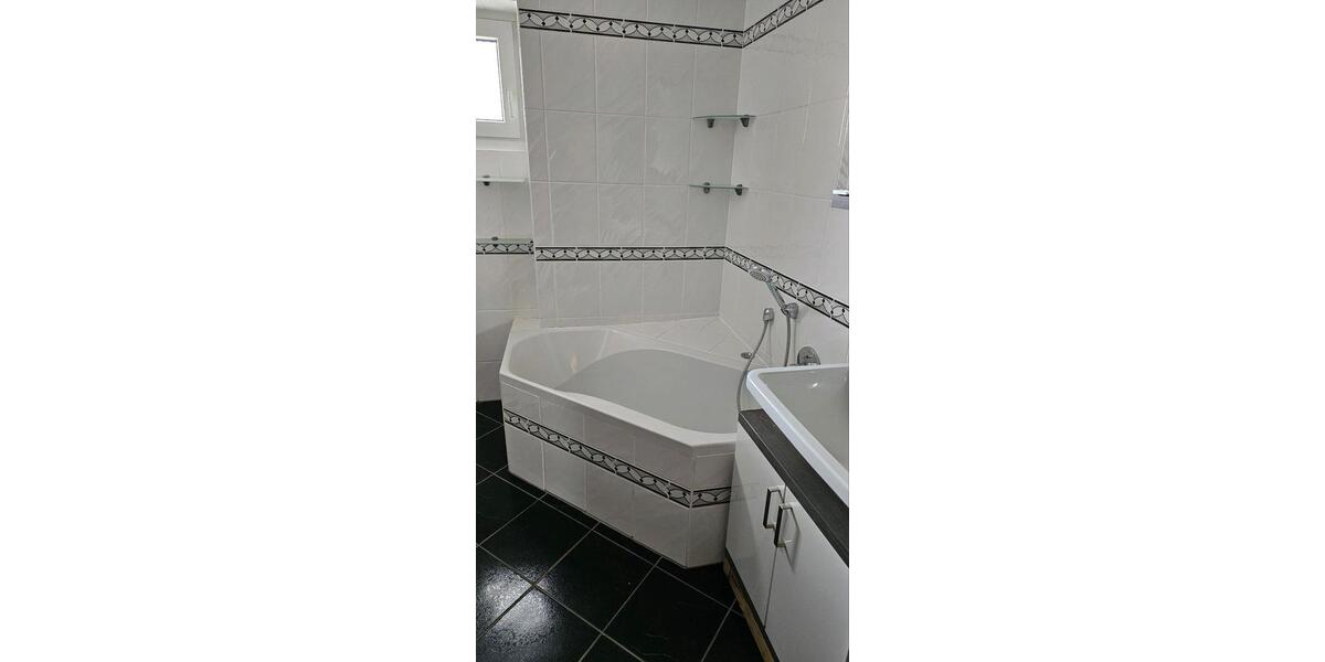 Etagenwohnung Aschaffenburg Österreicher Kolonie - 3.5 Zimmer, 85 m&sup2;, 329.000&euro; | Angebot:25982377