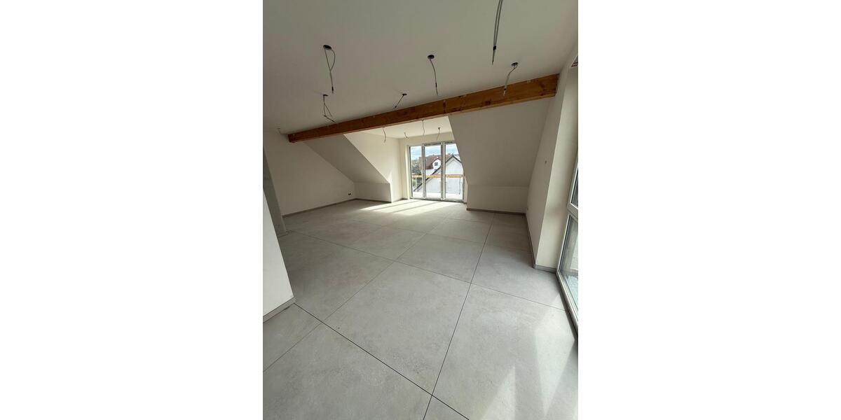 Dachgeschoßwohnung Schaafheim - 2 Zimmer, 75 m&sup2;, 1.400&euro; | Angebot:26002243