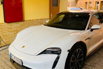 Porsche Taycan 14.227 km 169.999 &euro; Friedrichsdorf 61381