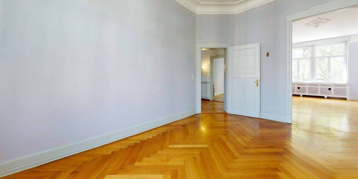 Mehrfamilienhaus, Wohnhaus Frankfurt am Main Westend-Nord - 7 Zimmer, 160 m&sup2;, 2.300.000&euro; | Angebot:25663756