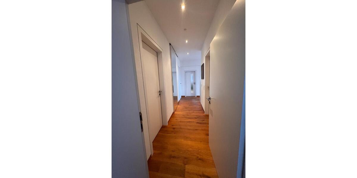 Dachgeschoßwohnung Aschaffenburg Damm - 1 Zimmer, 33 m&sup2;, 820&euro; | Angebot:24361577