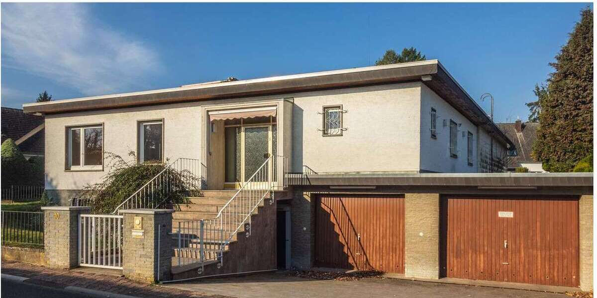 Einfamilienhaus Bad Homburg v.d.H. Bad Homburg v. d. Höhe - 8 Zimmer, 215 m&sup2;, 1.700.000&euro; | Angebot:25905460