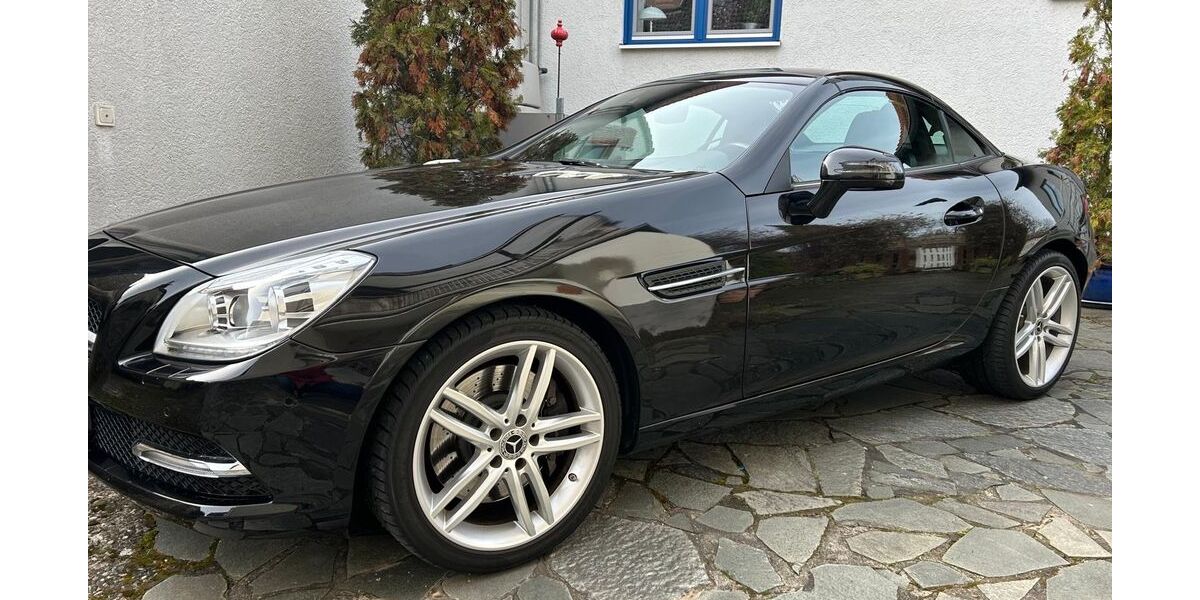 Mercedes-Benz SLK 350 81.000 km 22.999 &euro; Nidderau 61130