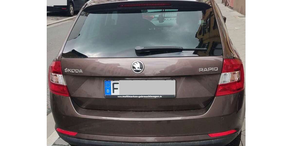 Skoda Rapid/Spaceback 160.000 km 4.900 &euro; Frankfurt 65934