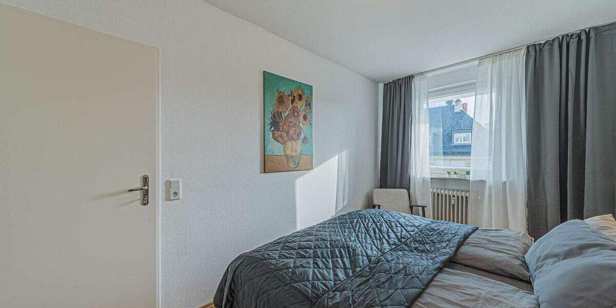 Etagenwohnung Frankfurt am Main Westend-Süd - 2 Zimmer, 66 m&sup2;, 2.595&euro; | Angebot:25661903