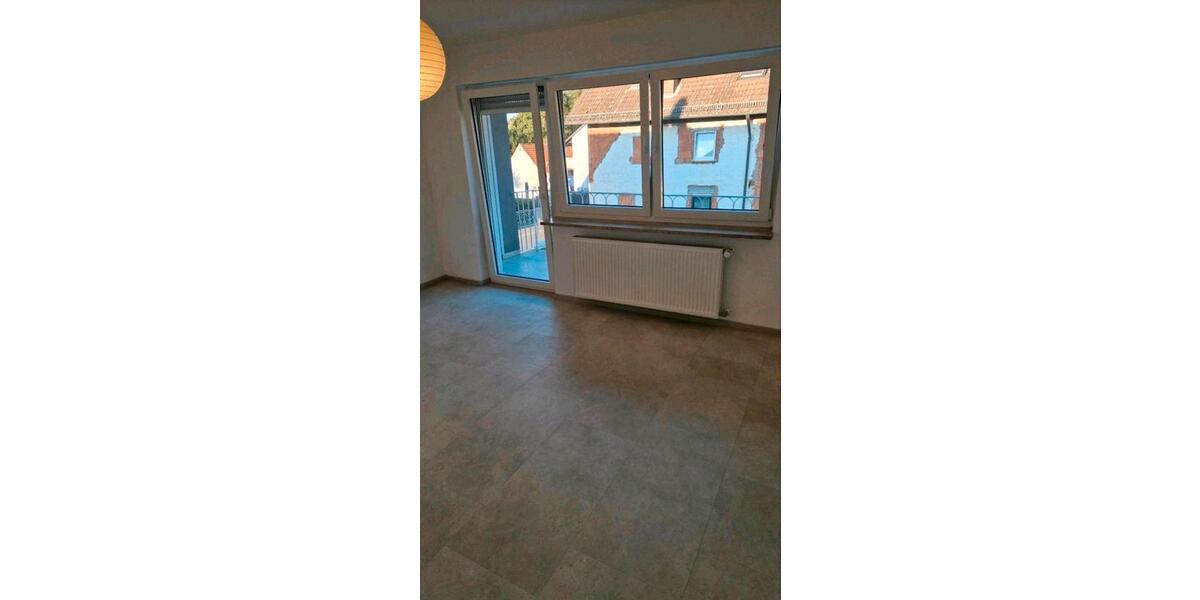 Etagenwohnung Goldbach - 4 Zimmer, 97 m&sup2;, 1.100&euro; | Angebot:26407095